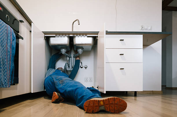 Professional Plumbing technician working in Sun City West, AZ